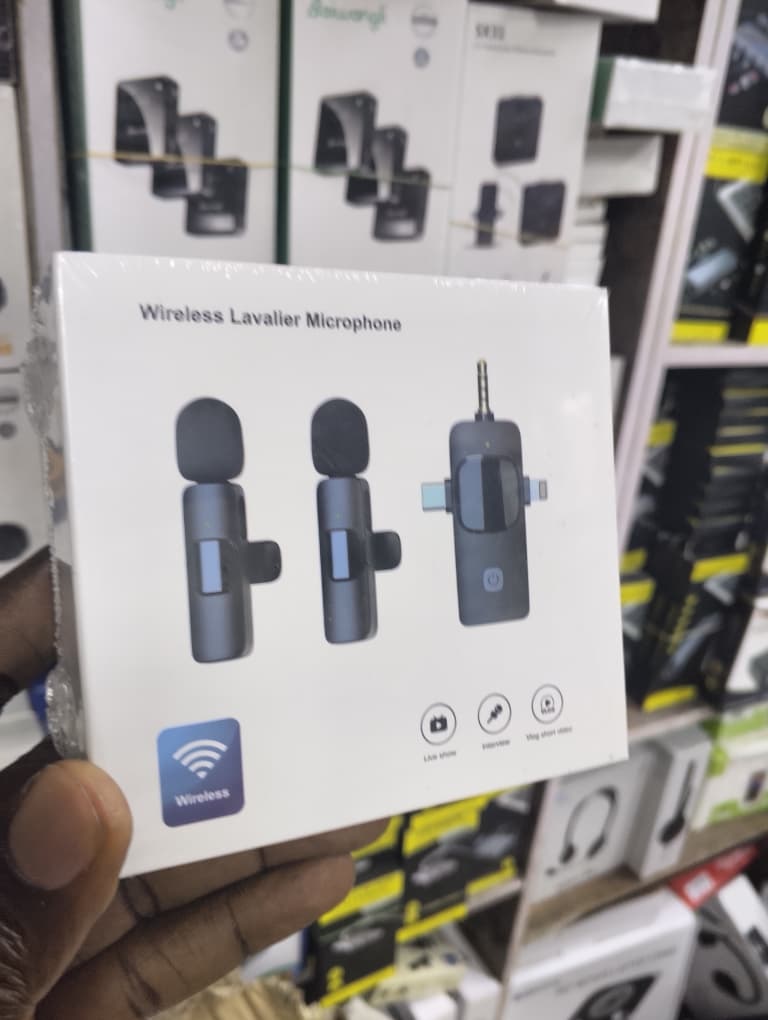 Wireless Lavallier Microphone set for content creation.