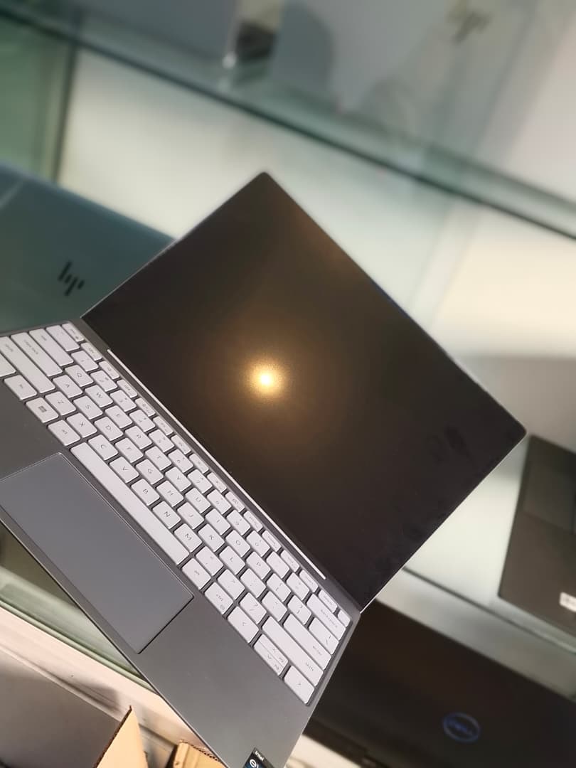 Dell XPS 13 9315 Laptop
