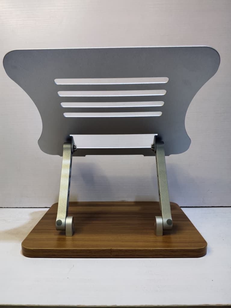 Non rotating, adjustable Laptop stand without fan